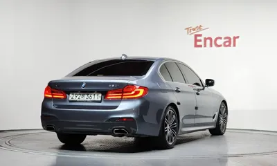 BMW 5-Series 2019, 124713 км, за 17781.61 USD
