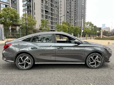 MG MG5 2021, 60000 км, за 5267.7 USD