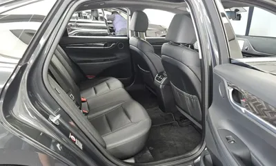 Hyundai Grandeur 2018, 42880 км, за 9692.96 USD - фото 12