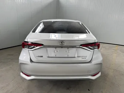 Toyota Corolla 2022, 30000 км, за 13673.39 USD