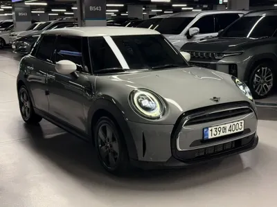 MINI Cooper 2022, 36496 км, за 12892.51 USD