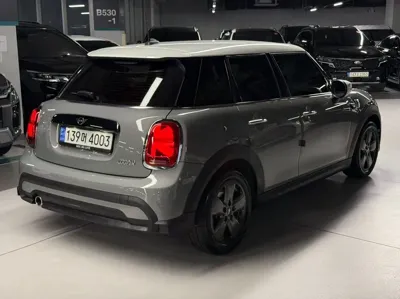 MINI Cooper 2022, 36496 км, за 12892.51 USD