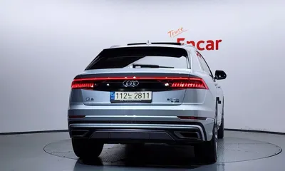 Audi Q8 2022, 117634 км, за 34521.19 USD