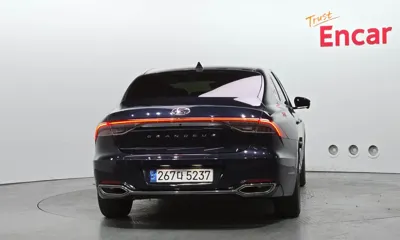 Hyundai Grandeur 2022, 53878 км, за 17369.26 USD