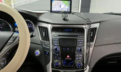 Hyundai Sonata 2014, 142877 км, за 2774.83 USD - фото 18