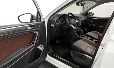 Volkswagen Tiguan 2023, 55849 км, за 20151.96 USD - фото 10