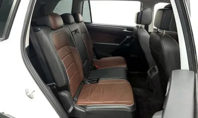Volkswagen Tiguan 2023, 55849 км, за 20151.96 USD - фото 12