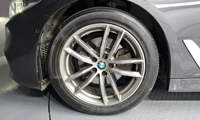 BMW 5-Series 2020, 164972 км, за 16404.1 USD