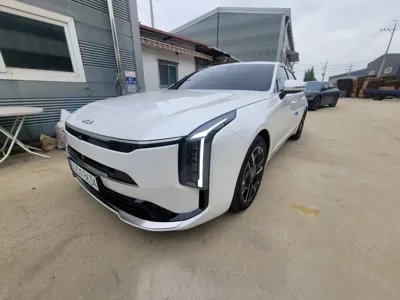 Kia K8 2025, 13508 км, за 16251.7 USD