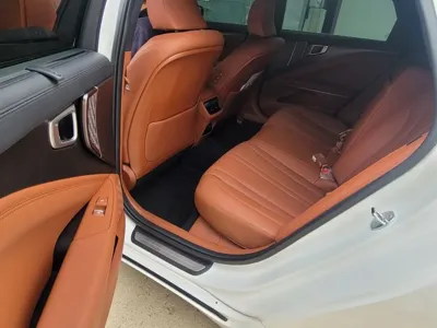 Kia K8 2025, 13508 км, за 16178.1 USD - фото 12