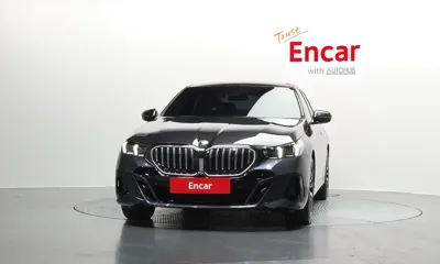 BMW 5-Series 2025, 15183 км, за 56321.39 USD
