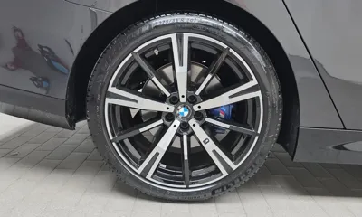 BMW 5-Series 2025, 15183 км, за 56321.39 USD