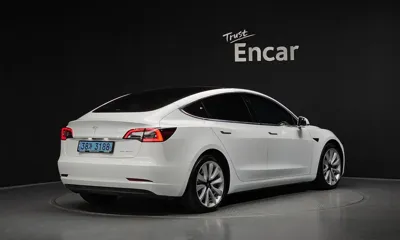 Tesla Model 3 2020, 116077 км, за 17001.44 USD