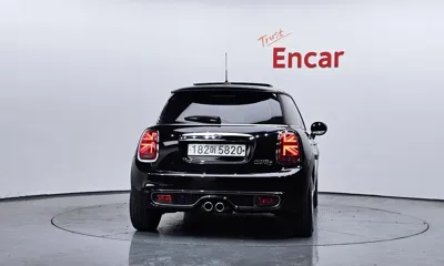MINI Cooper 2020, 19807 км, за 16856.17 USD