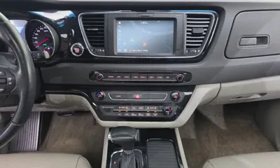 Kia Canival 2017, 97044 км, за 8385.88 USD - фото 14