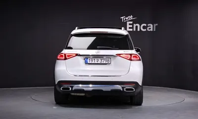 Mercedes-Benz GLE-Class 2021, 135701 км, за 27826.34 USD