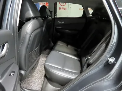 Hyundai Kona 2018, 128763 км, за 8125.85 USD - фото 11
