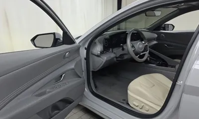 Hyundai Avante 2024, 19922 км, за 15796.65 USD - фото 10
