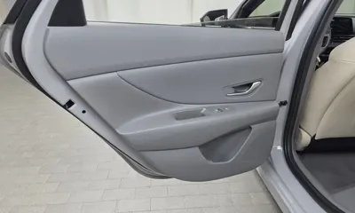 Hyundai Avante 2024, 19922 км, за 15796.65 USD - фото 25