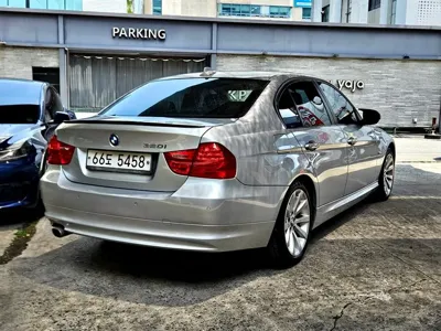 BMW 3-Series 2010, 78196 км, за 3282.13 USD