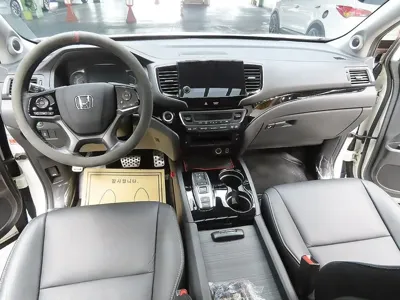 Honda Pilot 2019, 52087 км, за 17516.44 USD - фото 10