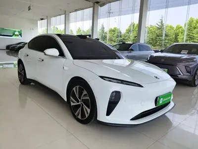 Nio ET5T 2024, 26000 км, за 25705.8 USD