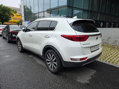 Kia Sportage 2018, 83630 км, за 7085.74 USD - фото 6