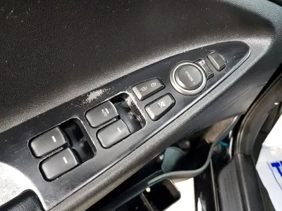 Hyundai Sonata 2014, 181123 км, за 2463.76 USD - фото 11