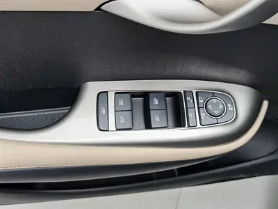BYD Dolphin 2023, 18400 км, за 9133.91 USD - фото 9