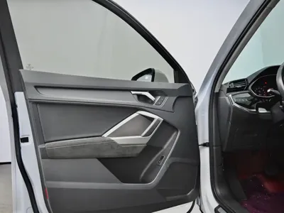 Audi Q3 2019, 62600 км, за 14262.76 USD - фото 18