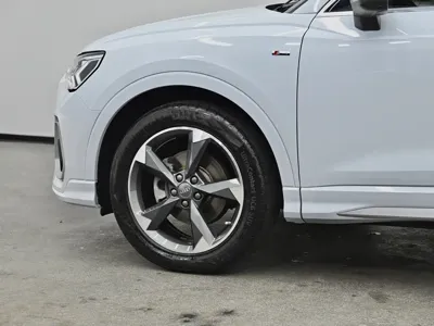 Audi Q3 2019, 62600 км, за 14262.76 USD - фото 20