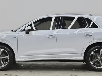 Audi Q3 2019, 62600 км, за 14262.76 USD - фото 22