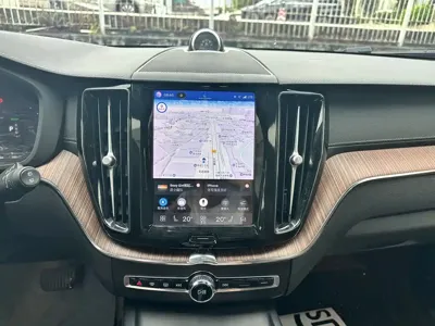 Volvo XC60 PHEV 2024, 40000 км, за 23280.12 USD - фото 10