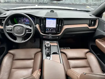 Volvo XC60 PHEV 2024, 40000 км, за 23280.12 USD - фото 11