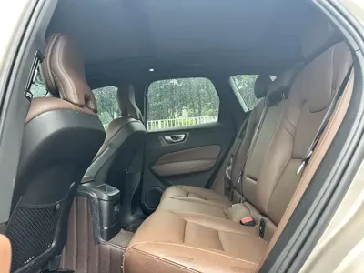 Volvo XC60 PHEV 2024, 40000 км, за 23280.12 USD - фото 16