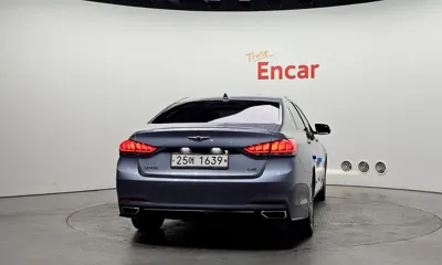 Hyundai Genesis 2014, 195306 км, за 3957.71 USD