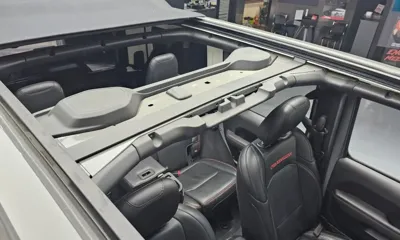 Jeep Wrangler 2019, 32784 км, за 27684.17 USD - фото 19