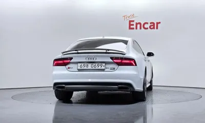 Audi A7 2016, 126852 км, за 10042.95 USD