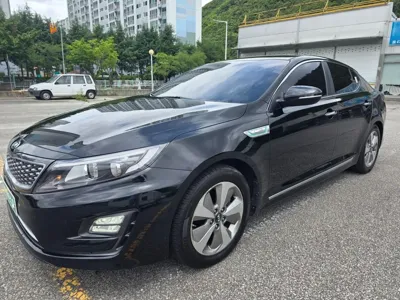 Kia K5 · 2015 год
