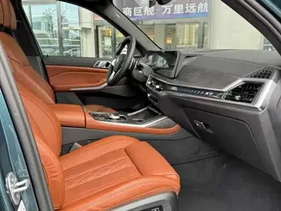 BMW X7 2025, 100 км, за 111534.04 USD