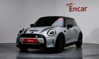 MINI Cooper · 2022 год
