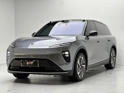 Nio ES8 · 2024 год