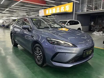 BYD Seal 05 DM-i 2025, 2000 км, за 10741.4 USD