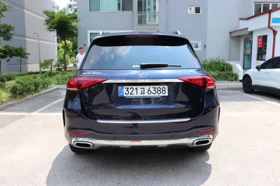 Mercedes-Benz GLE-Class 2020, 63000 км, за 34453.61 USD - фото 4