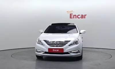 Hyundai Sonata 2013, 155631 км, за 2912.06 USD