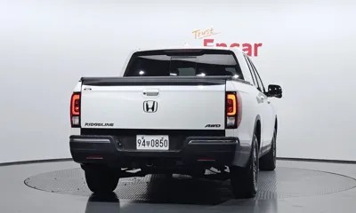 Honda Ridgeline 2018, 83204 км, за 20940 USD
