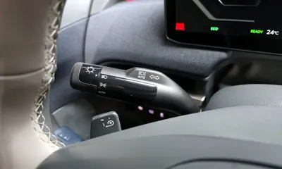 Kia EV3 2025, 27882 км, за 24331.87 USD - фото 28
