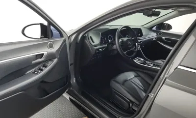 Hyundai Sonata 2022, 55628 км, за 12019.76 USD - фото 10