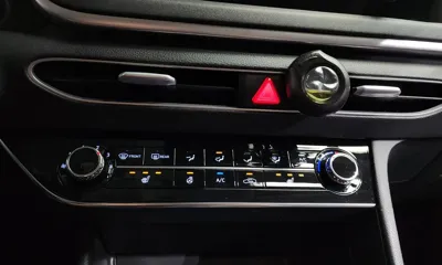 Hyundai Sonata 2022, 55628 км, за 12019.76 USD - фото 32