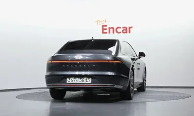 Hyundai Grandeur 2023, 13428 км, за 24944.2 USD